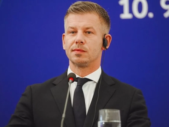 Magyar Péter szerint tíz magyar diplomatát küldhet haza Oroszország
